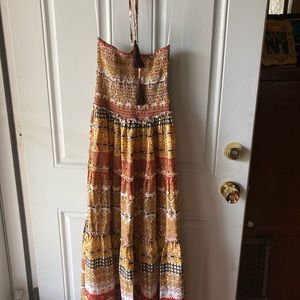 Dress strapless with v neck tie